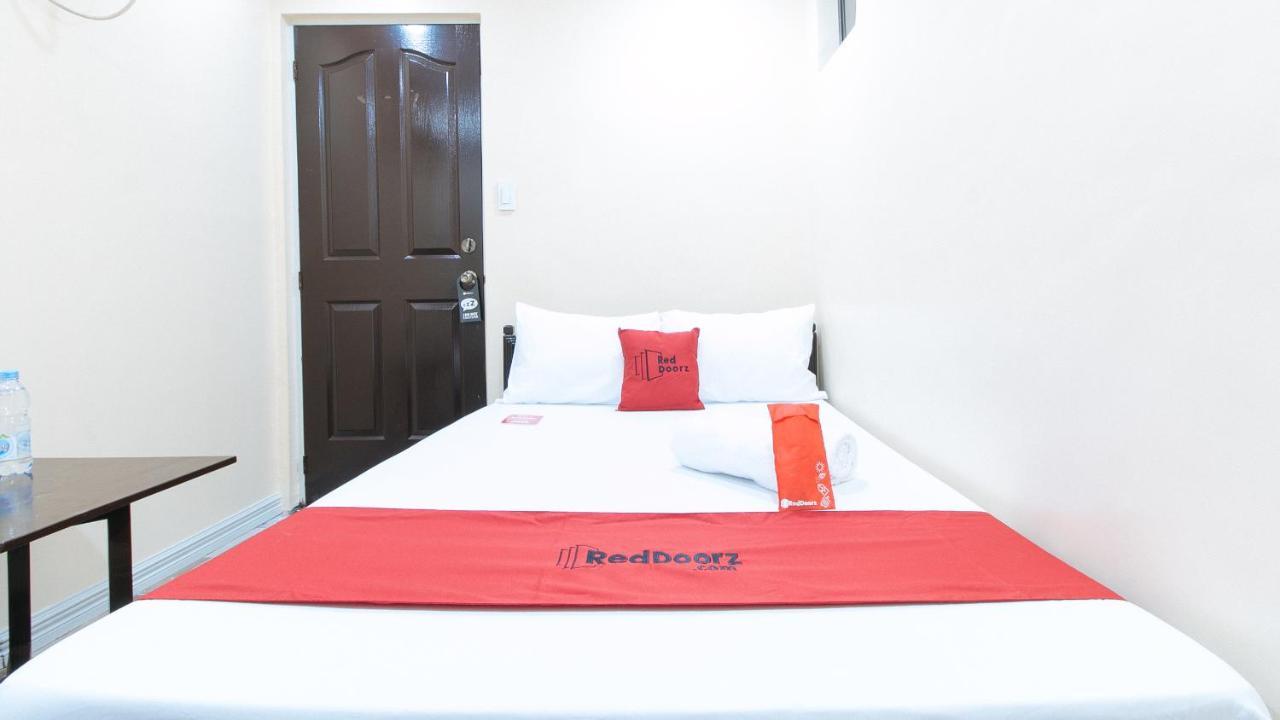Reddoorz Plus At Canley Residential Pasig City Exteriör bild