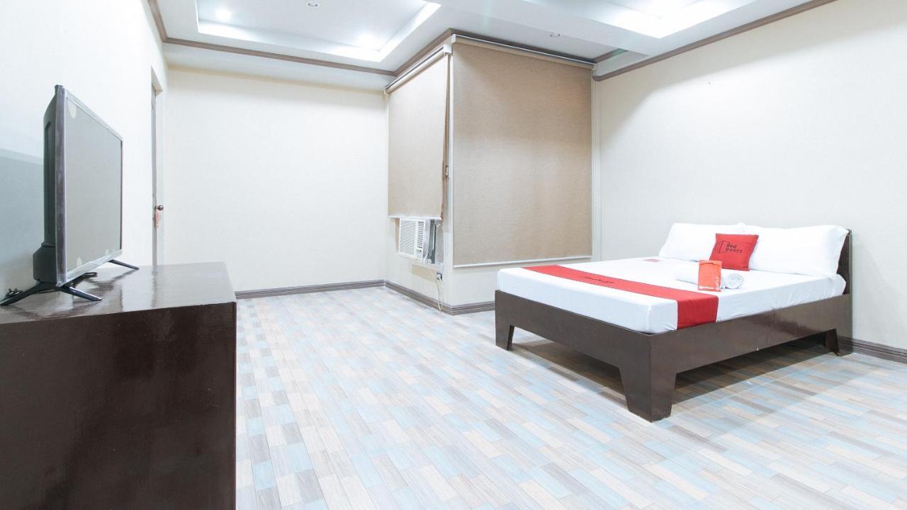 Reddoorz Plus At Canley Residential Pasig City Exteriör bild