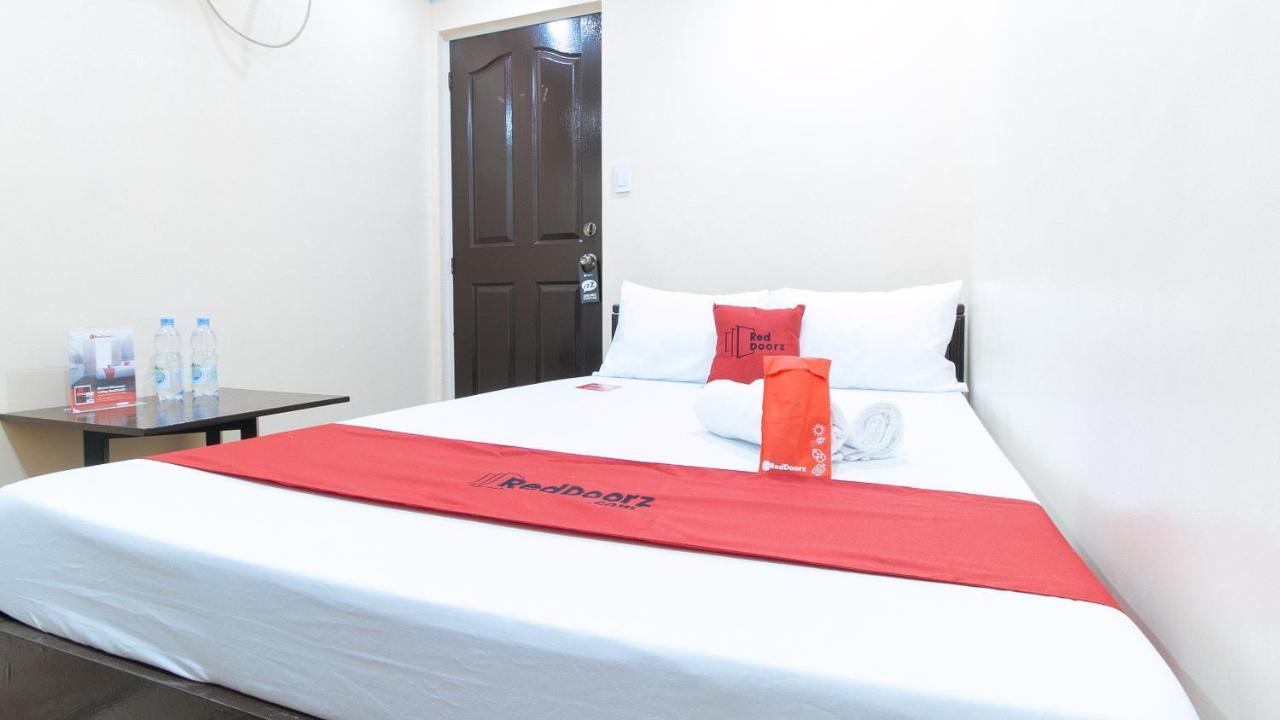 Reddoorz Plus At Canley Residential Pasig City Exteriör bild