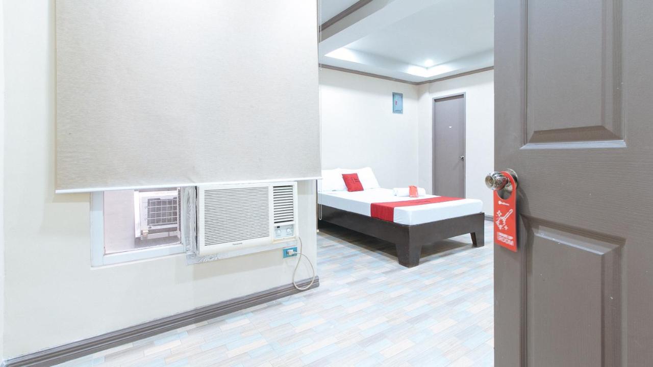 Reddoorz Plus At Canley Residential Pasig City Exteriör bild